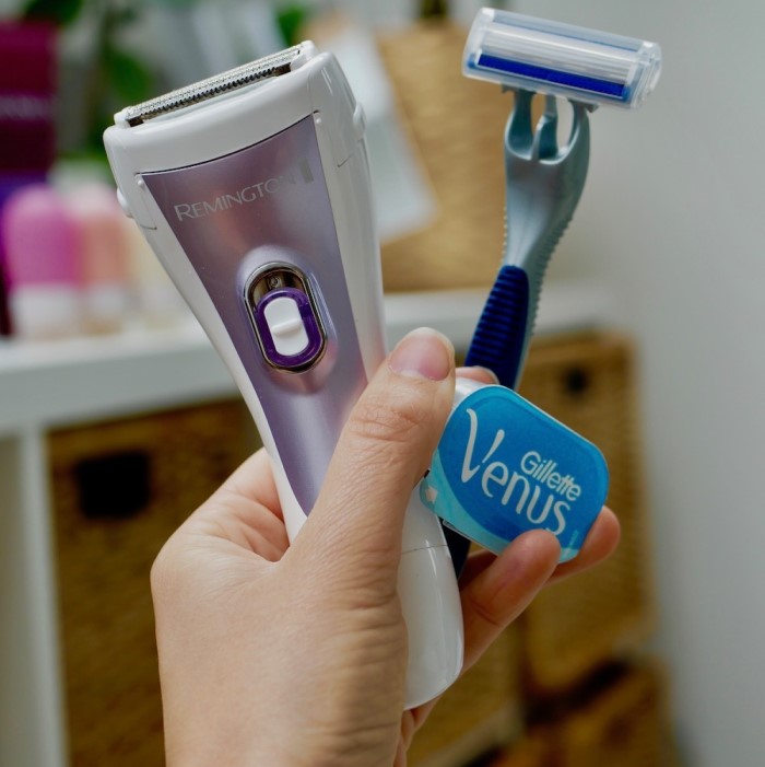 can you bring electric razor on airplane